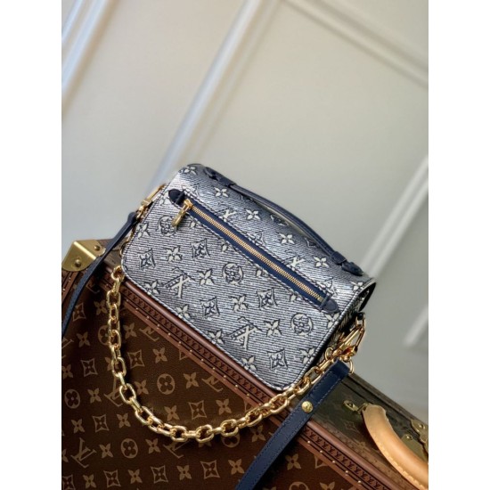 Replica Borsa Louis Vuitton LV M22834 Pochette Métis East West Blu