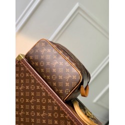 Replica Borsa Louis Vuitton Dopp Kit M46696 Monogram Macassar