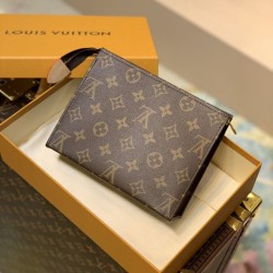 Replica Borsa da toilette Louis Vuitton 19 Borsa per cosmetici M47544