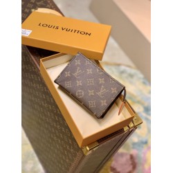 Replica Borsa da toilette Louis Vuitton 15 Borsa per cosmetici M47546