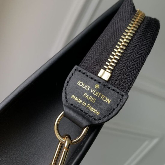 Replica Custodia da toilette Louis Vuitton con catena M82521