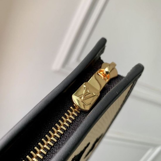 Replica Custodia da toilette Louis Vuitton con catena M82521