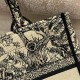 Replica Borsa tote Dior piccola a libro Toile de Jouy ricamata Marrone