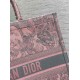 Replica Borsa tote grande per libri Dior Toile de Jouy Sauvage ricamo rosa / grigio