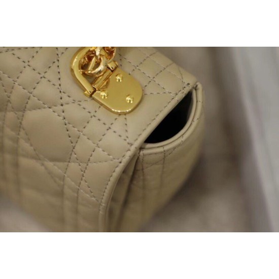 Replica Borsa media Dior Caro Cannage Beige
