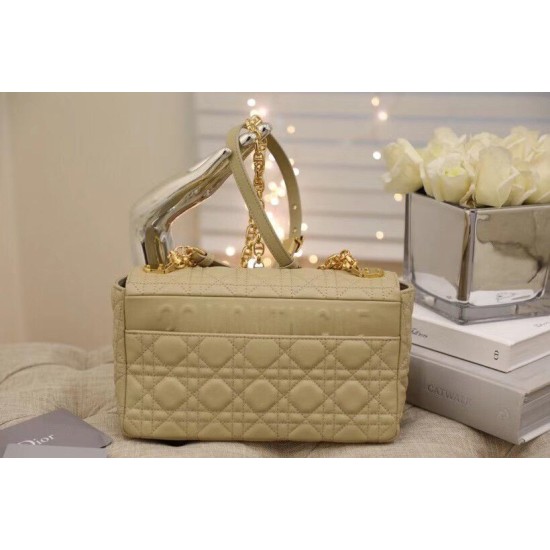 Replica Borsa media Dior Caro Cannage Beige