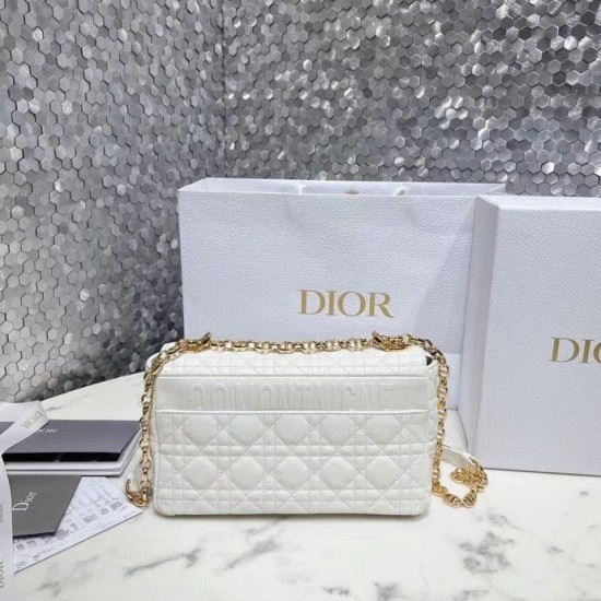 Replica Borsa media Dior Caro Cannage bianca Replica Borsa media Dior Caro Cannage bianca