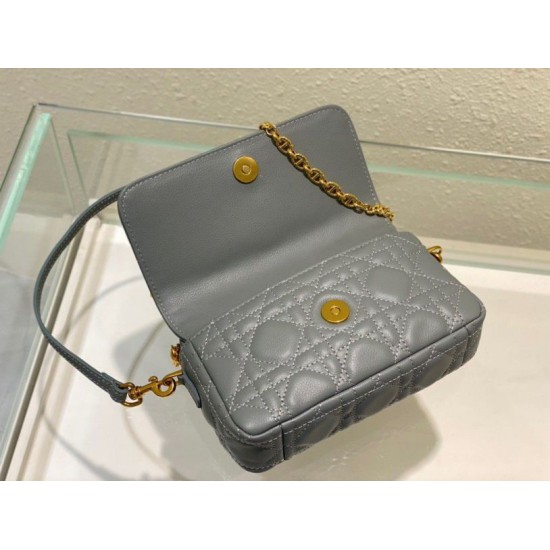 Replica Pouch Dior Caro Cannage Blu