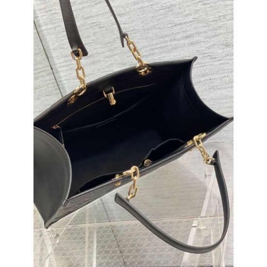 Replica Borsa tote media Dior Essential Archicannage nera