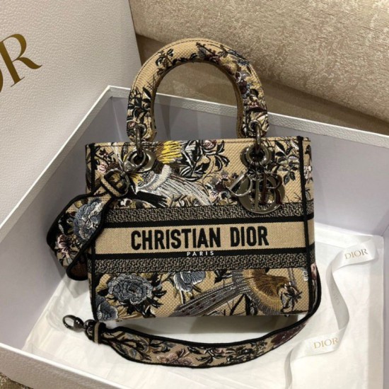 Replica Borsa Dior Medium Lady D-Lite con ricamo Jardin d'Hiver beige