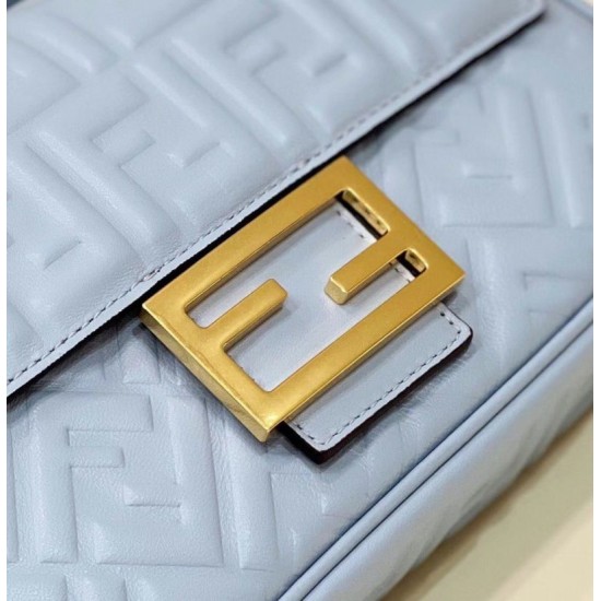 Replica Borsa Midi Fendi Baguette Chain Nappa Blu