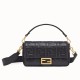 Replica Borsa baguette media Fendi motivo FF nera