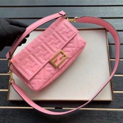 Replica Borsa Baguette Media Fendi Motivo FF Rosa