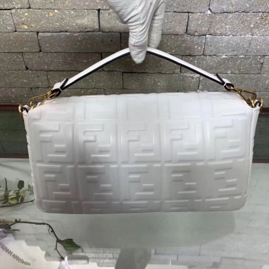 Replica Borsa Baguette Grande Fendi Motivo FF Bianca Replica Borsa Baguette Grande Fendi Motivo FF Bianca