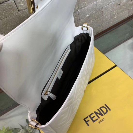 Replica Borsa Baguette Grande Fendi Motivo FF Bianca Replica Borsa Baguette Grande Fendi Motivo FF Bianca