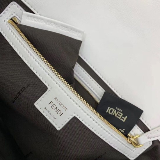 Replica Borsa Baguette Grande Fendi Motivo FF Bianca Replica Borsa Baguette Grande Fendi Motivo FF Bianca