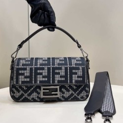 Replica Borsa Fendi Baguette 8BR600 in lana pied de poule con ricamo FF Grigio