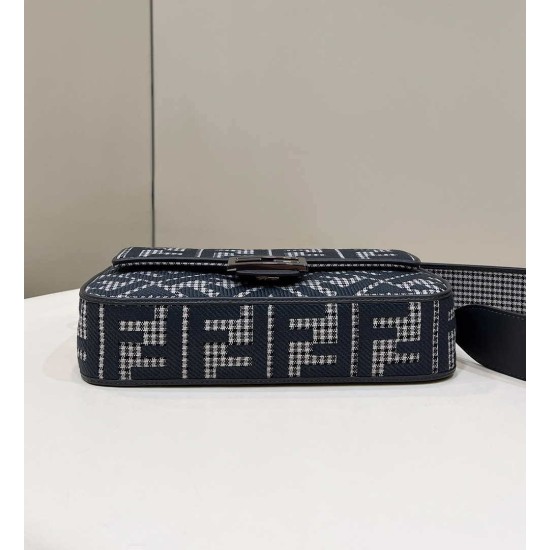 Replica Borsa Fendi Baguette 8BR600 in lana pied de poule con ricamo FF Grigio
