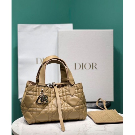 Replica Borsa Christian Dior piccola/media Dior Toujours caffè leggero