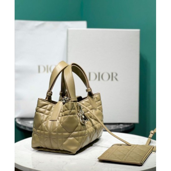 Replica Borsa Christian Dior piccola/media Dior Toujours caffè leggero