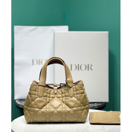 Replica Borsa Christian Dior piccola/media Dior Toujours caffè leggero