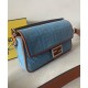 Replica Borsa Fendi Baguette Media 8BR600 denim con motivo FF ricamato tono su tono Blu Replica Borsa Fendi Baguette Media 8BR600 denim con motivo FF ricamato tono su tono Blu