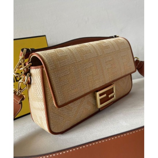 Replica Borsa Fendi Baguette Media 8BR600 denim con motivo FF ricamato tono su tono Caffè Replica Borsa Fendi Baguette Media 8BR600 denim con motivo FF ricamato tono su tono Caffè
