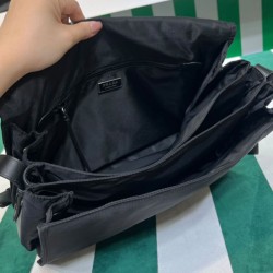 Replica Borsa a tracolla imbottita grande Prada Re-Nylon 1BD256 Nera