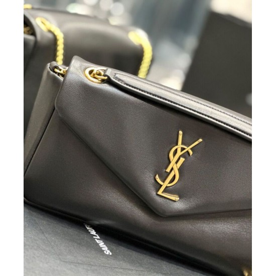 Replica Borsa YSL Saint Laurent Calypso decorata con il nero Cassandre Replica Borsa YSL Saint Laurent Calypso decorata con il nero Cassandre