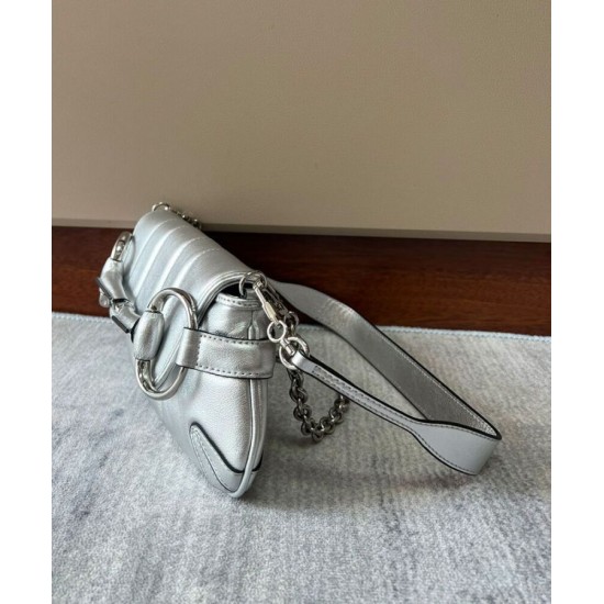 Replica Borsa a tracolla piccola Gucci Horsebit Chain 764339 Argento Replica Borsa a tracolla piccola Gucci Horsebit Chain 764339 Argento