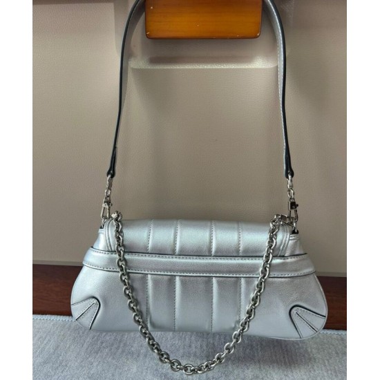 Replica Borsa a tracolla piccola Gucci Horsebit Chain 764339 Argento Replica Borsa a tracolla piccola Gucci Horsebit Chain 764339 Argento
