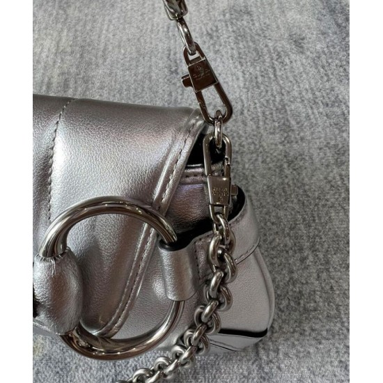 Replica Borsa a tracolla piccola Gucci Horsebit Chain 764339 Argento Replica Borsa a tracolla piccola Gucci Horsebit Chain 764339 Argento