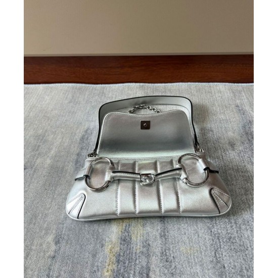 Replica Borsa a tracolla piccola Gucci Horsebit Chain 764339 Argento Replica Borsa a tracolla piccola Gucci Horsebit Chain 764339 Argento