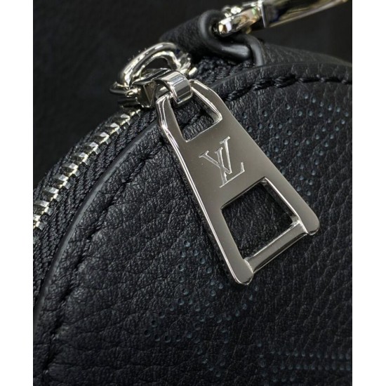 Replica Louis Vuitton Baia MM M22823 Accattivante borsa a mezzaluna nera Replica Louis Vuitton Baia MM M22823 Accattivante borsa a mezzaluna nera