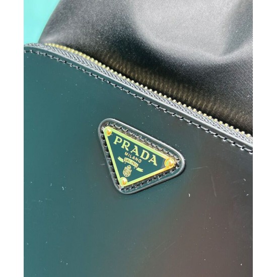 Replica Borsa Prada Re-Nylon e pelle spazzolata 1BH038 Nera Replica Borsa Prada Re-Nylon e pelle spazzolata 1BH038 Nera