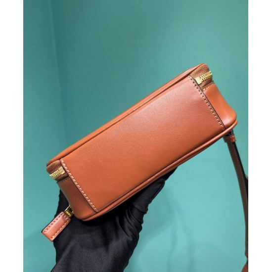 Replica Prada Odette Miniborsa in pelle 1BH203 Caffè