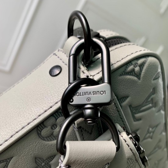 Replica Borsa a tracolla Louis Vuitton Trio in pelle con monogramma in rilievo M46603 Replica Borsa a tracolla Louis Vuitton Trio in pelle con monogramma in rilievo M46603
