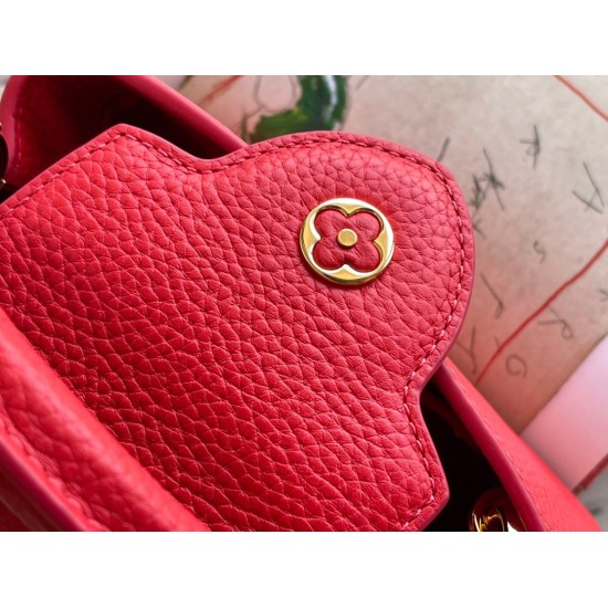 Replica Borsa mini Louis Vuitton Capucines in pelle Taurillon rossa M56845