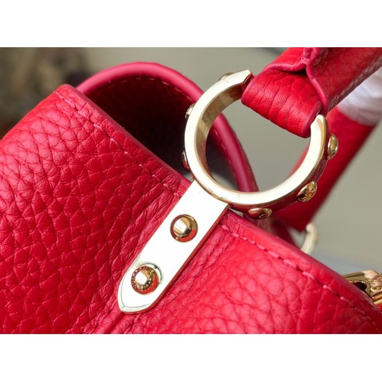 Replica Borsa mini Louis Vuitton Capucines in pelle Taurillon rossa M56845