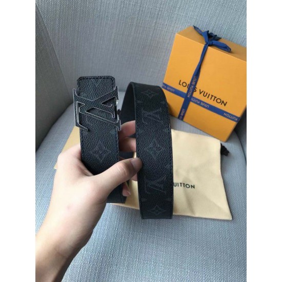 Replica LV Initiales 40MM Cintura reversibile Taiga M0157V