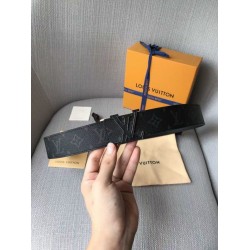 Replica LV Initiales 40MM Cintura reversibile Taiga M0157V