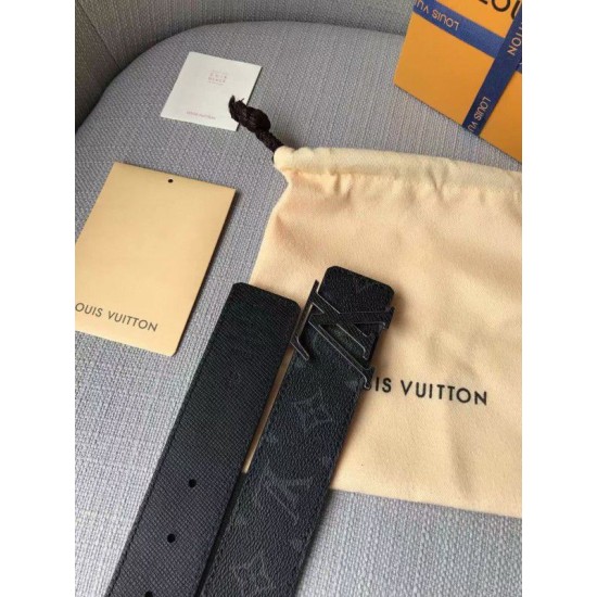 Replica LV Initiales 40MM Cintura reversibile Taiga M0157V