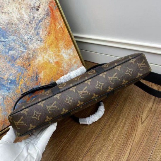 Replica Porte-Documents Voyage PM Monogram Macassar M52005