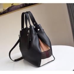 Replica Borsa a mano Burberry Nera