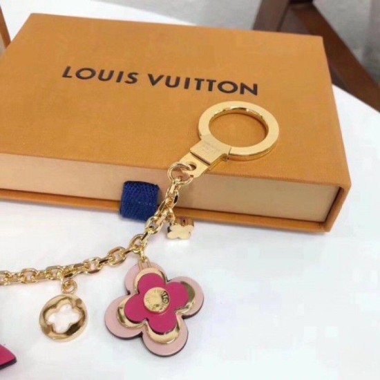 Replica Blooming Flowers Chain Borse Charm M67288