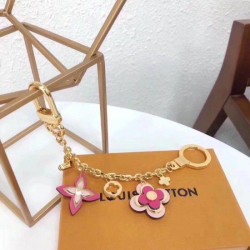 Replica Blooming Flowers Chain Borse Charm M67288