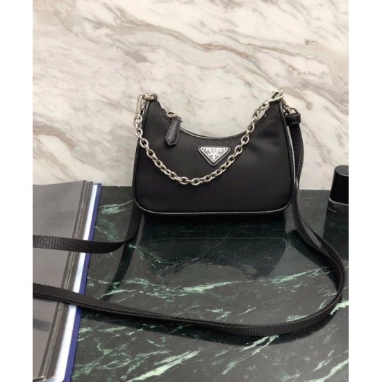 Replica Mini borsa a tracolla Prada Re-Edition in nylon 1TT122