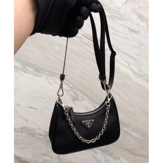 Replica Mini borsa a tracolla Prada Re-Edition in nylon 1TT122
