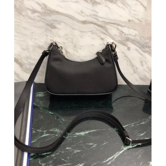 Replica Mini borsa a tracolla Prada Re-Edition in nylon 1TT122