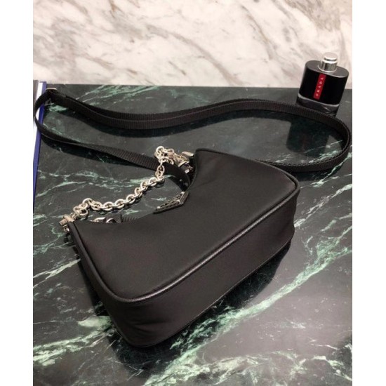 Replica Mini borsa a tracolla Prada Re-Edition in nylon 1TT122